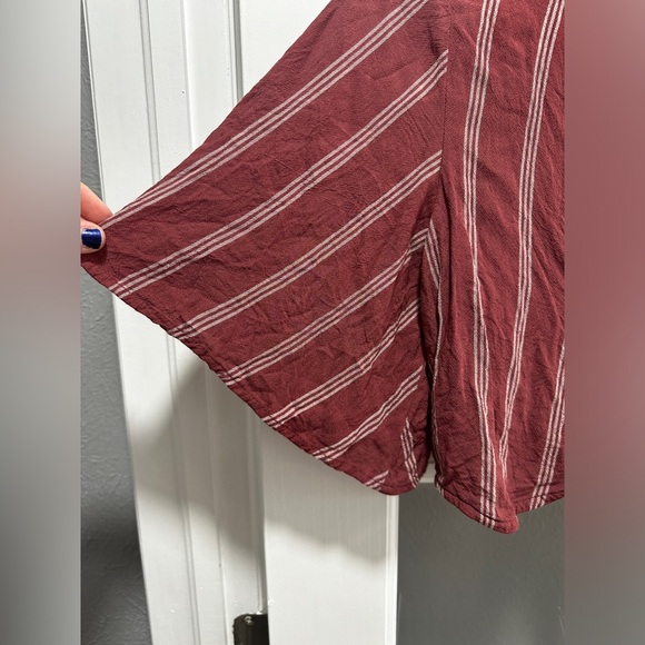 American Eagle Tie Front Crop Top - Picture 5 of 6